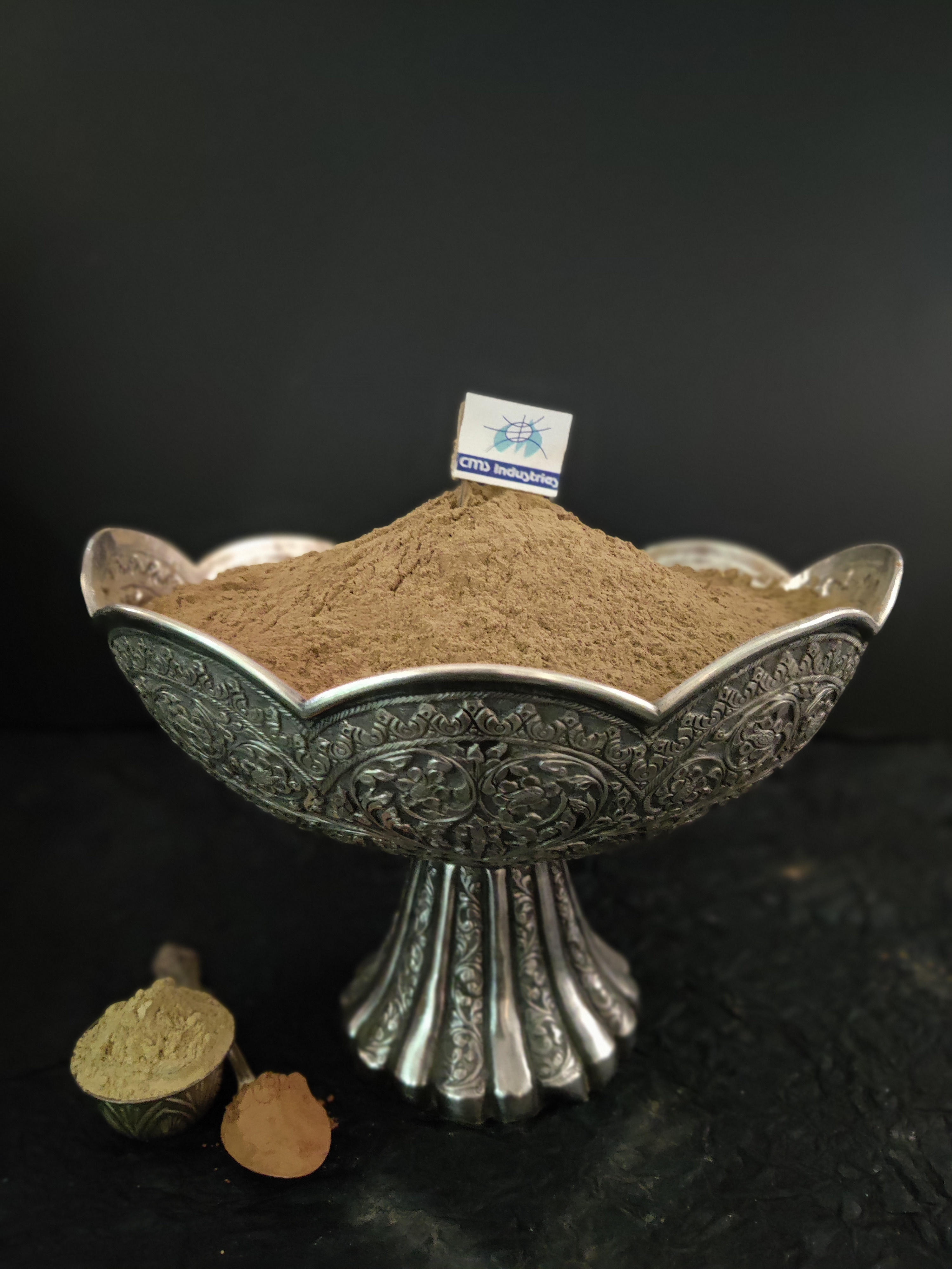 Bentonite Powder - Super Premium Quality, White Powder With Versatile Applications And Exceptional Bonding Properties