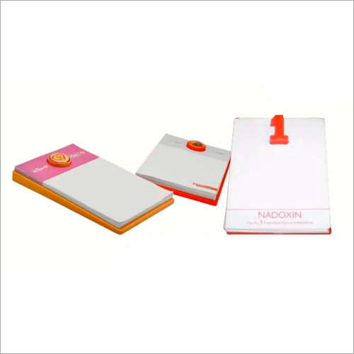 प्लास्टिक पर डोम लोगो के साथ प्रिस्क्रिप्शन पैड