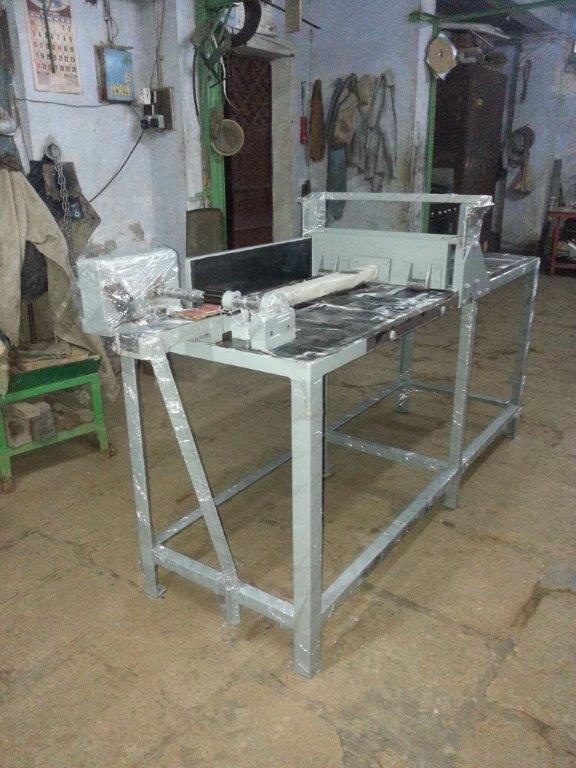 Na Mechanical Single Table Soap Cutting Machine