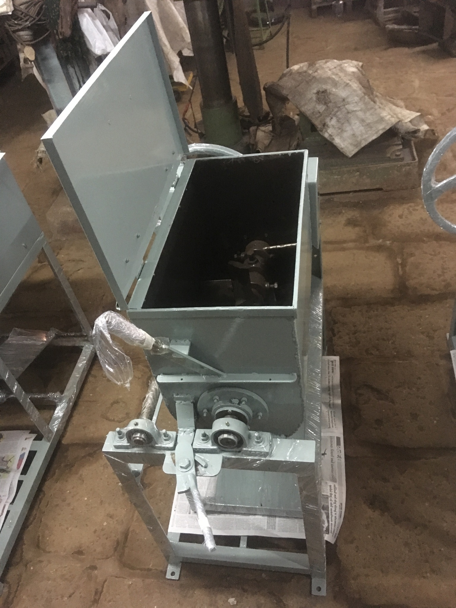 Detergent Cake Mixer