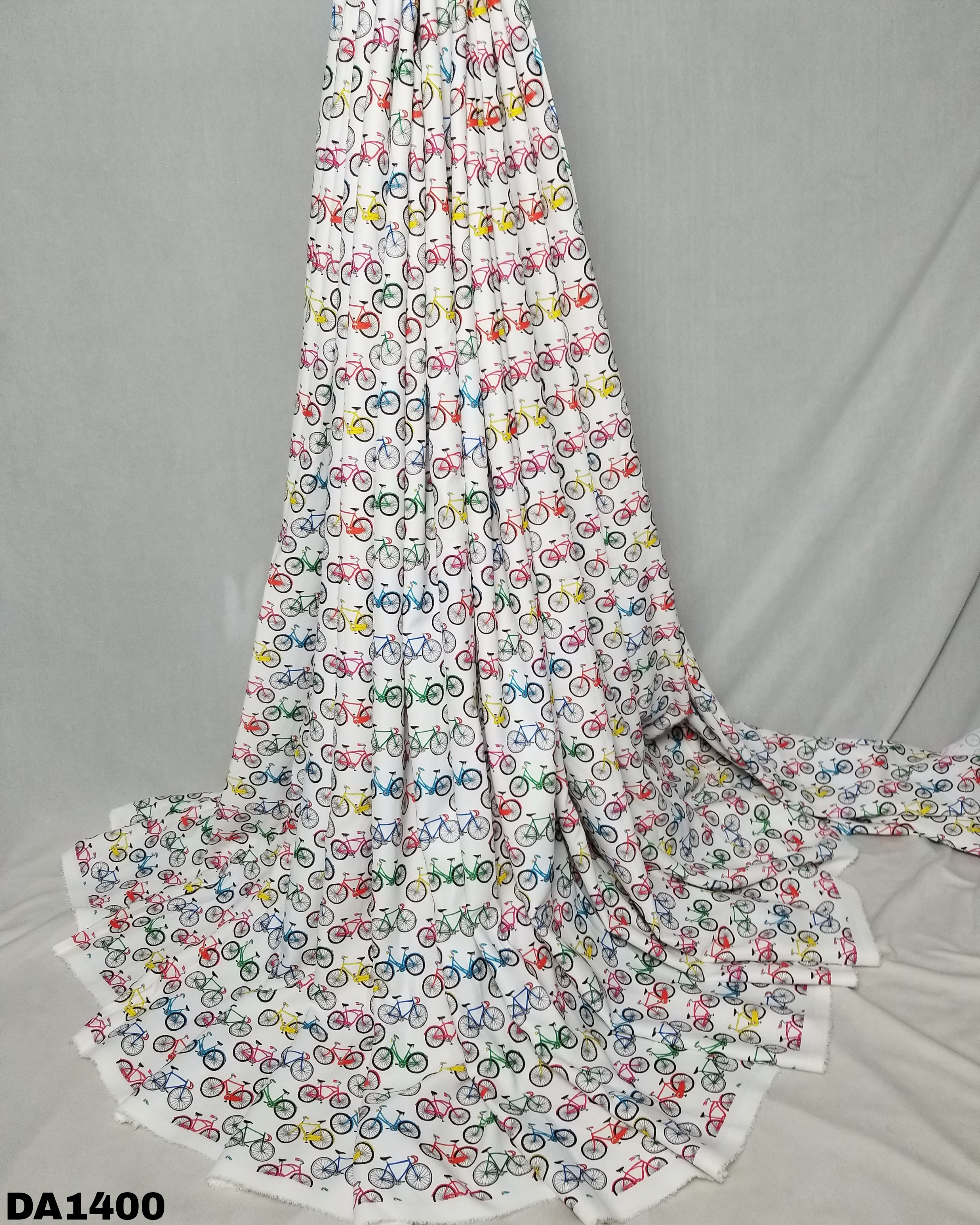Diamond Silk Digital Print Fabric - 58 Inch Width, Washable Quality For Versatile Garment Use