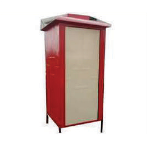 Frp टॉयलेट की क्षमता: पानी की टंकी: - 300 लीटर (ओवरहेड)