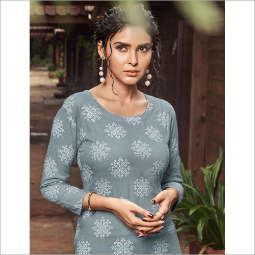 Ladies Trendy Rayon Slub With Foil Print Kurti Size: Extra Large