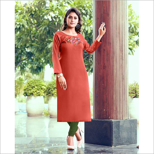 Ladies Hand Embroidered Rayon Slub Kurti Size: Large