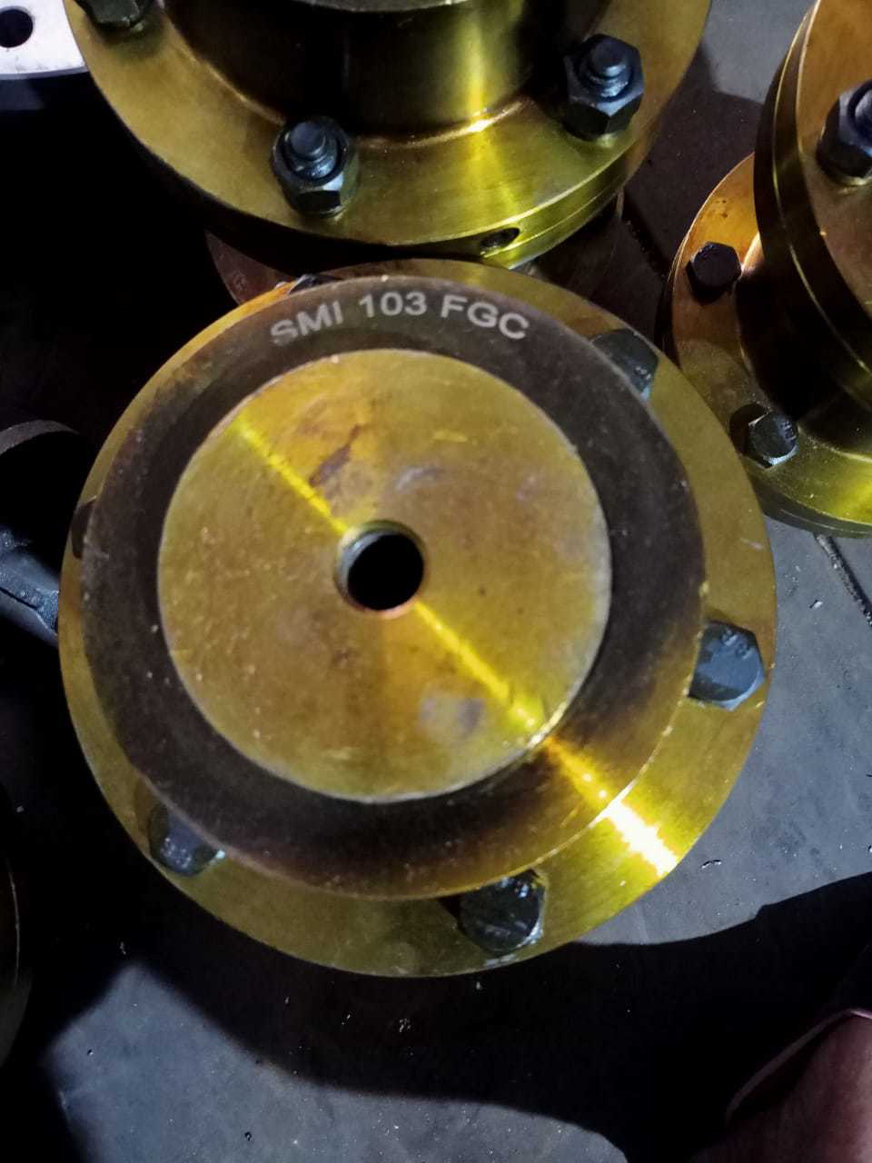 Industrial Coupling - Metal Material, Pilot Bore Design | Phosphatized Surface Treatment, Suitable For Full Gear, Half Gear, Pin Bush, And Rigid Applications