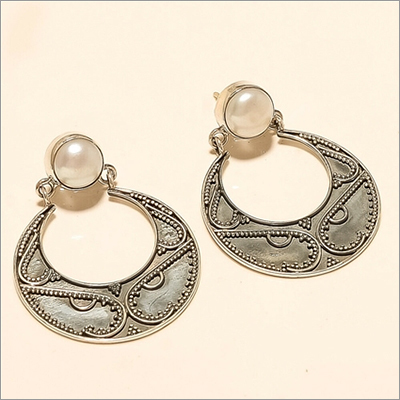 प्राकृतिक इतालवी फ्रेश वाटर पर्ल इयररिंग्स लिंग: महिलाएं