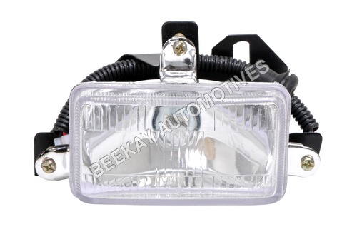 फॉग लाइट टाटा 709