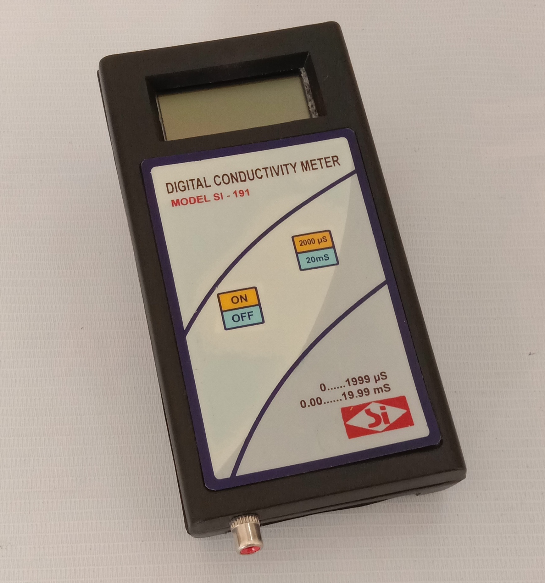 Digital Conductivity Meter - Metal Construction, 700g Weight, White Finish | Ideal For Lab Use