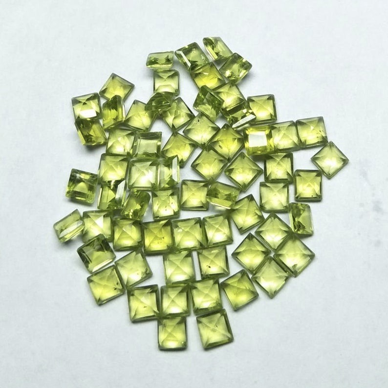 5mm Peridot Faceted Square Loose Gemstones Grade: Aaa