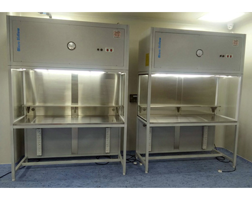 Laminar Air Flow Workstation - Stainless Steel, 3x3x6 Ft | Hepa Filter, Ideal For Pharmaceutical Industry & Research Labs