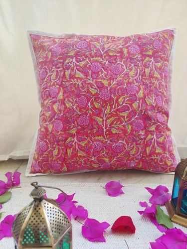 कुशन कवर के आयाम: 16 X 16 इंच (इंच)