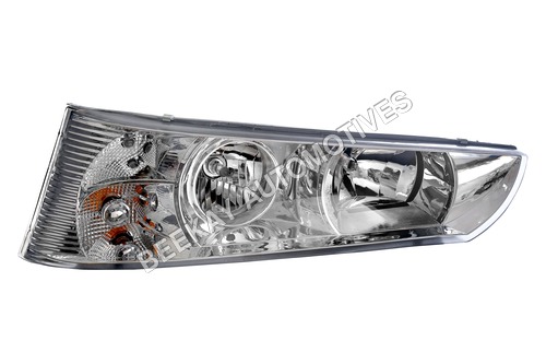 बस हेडलाइट वोल्वो