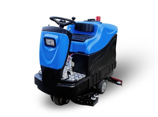 Ride On Scrubber Dryer - Capacity: 500 Kg/hr
