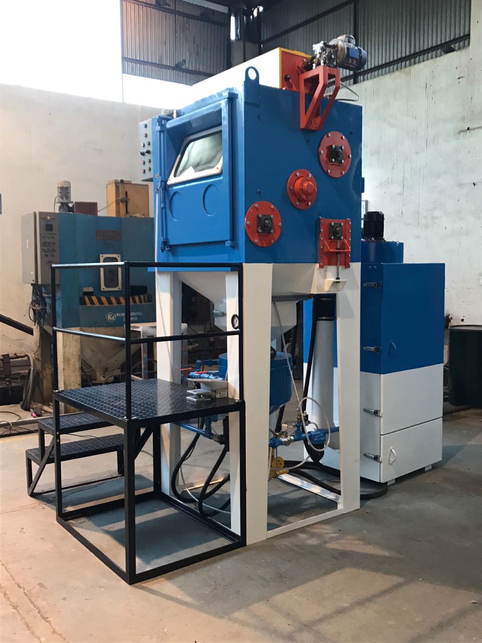 Pneumatic Tumblast Blasting Machine - 0-5 Ton/day Capacity, Single Door Design | 900mm Height, 1000mm Length, 440v Power, Automatic Operation, 3-5 Hp Power Consumption