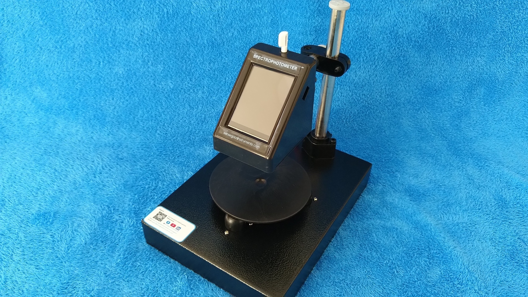 Benchtop Spectrophotometer - Abs Engineering Plastic, Polyamide Technopolymer & Steel | 30 X 22 X 10 Cm, Color Measurement & Analysis, Whiteness & Yellowness Measurement, <0.5 Second Test Speed, Universal Power Supply 110v-230v