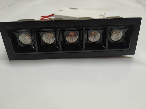  ब्लैक एंड व्हाइट बॉडी एलईडी लीनियर स्पॉटलाइट 5LED 12W