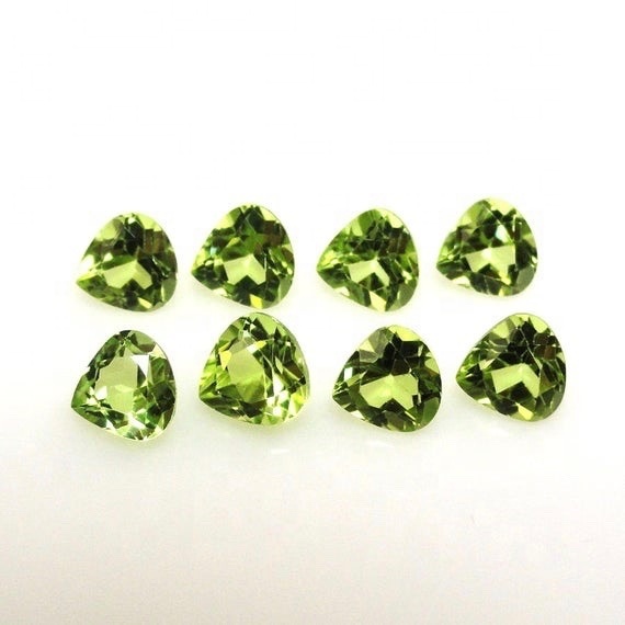 6mm Peridot Faceted Heart Loose Gemstones Grade: Aaa