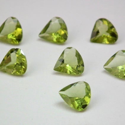 8mm Peridot Faceted Heart Loose Gemstones Grade: Aaa