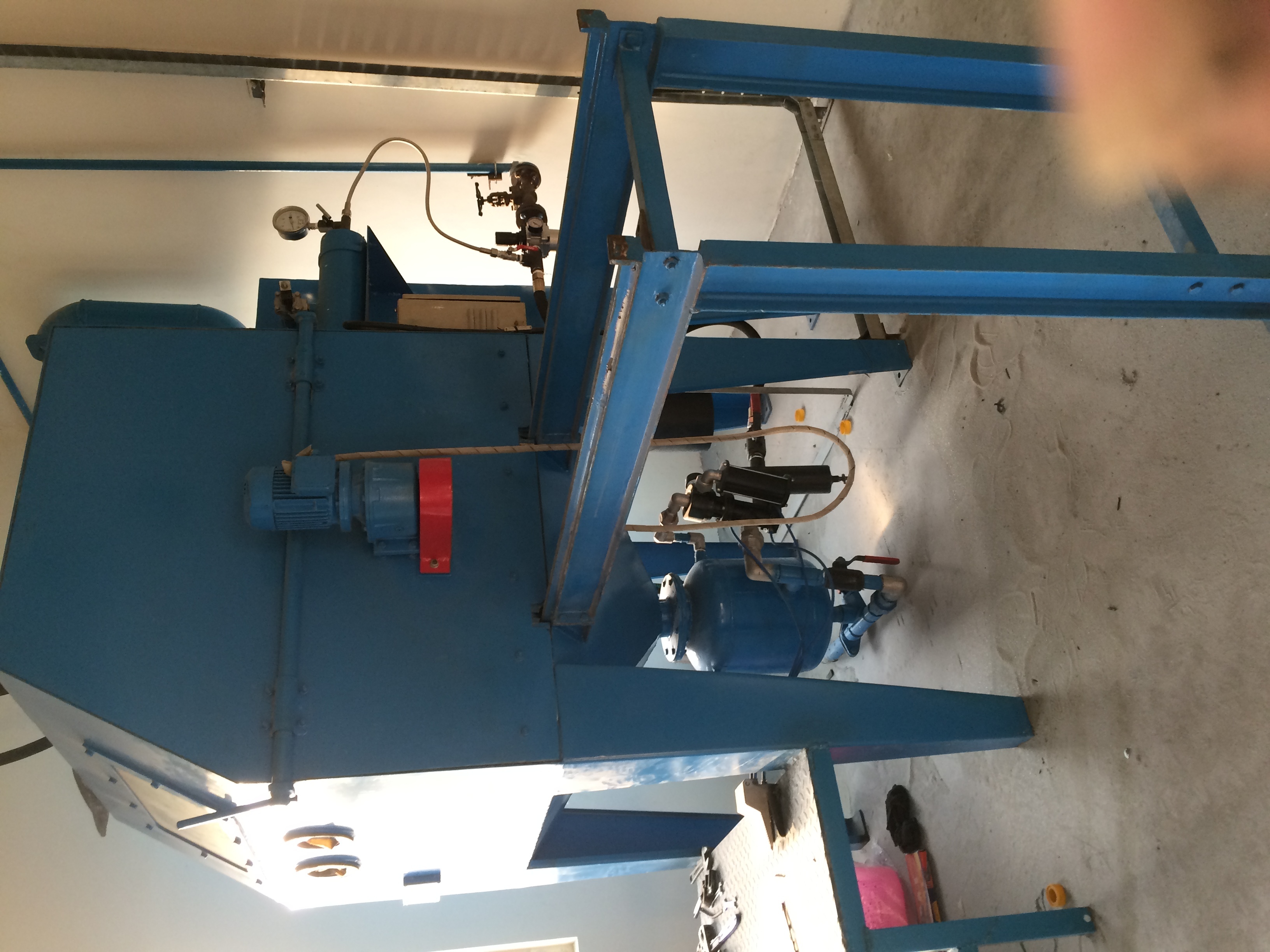 Shot Blasting Cabinate - Color: Green