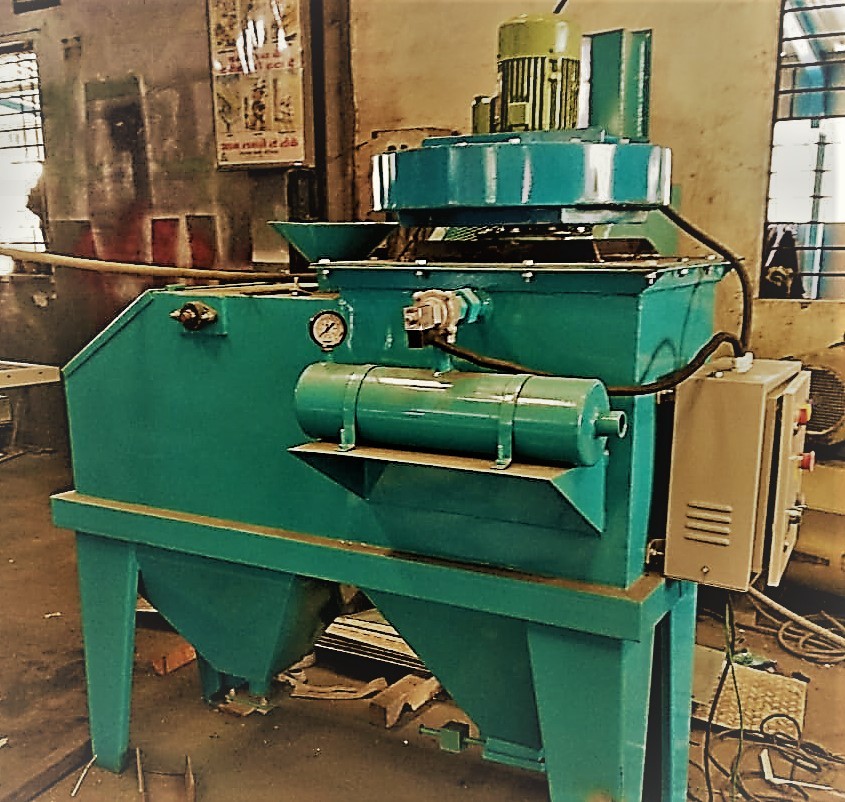 Shot Blasting Cabinate - Color: Green
