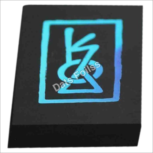 ताश की पन्नी बजाना