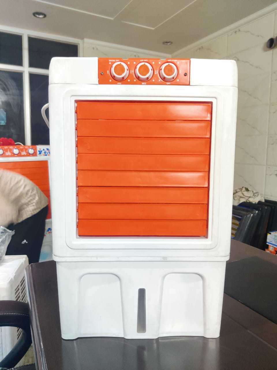 Use Sprint Junior Floor Standing Plastic Air Cooler With 18 Liter Water