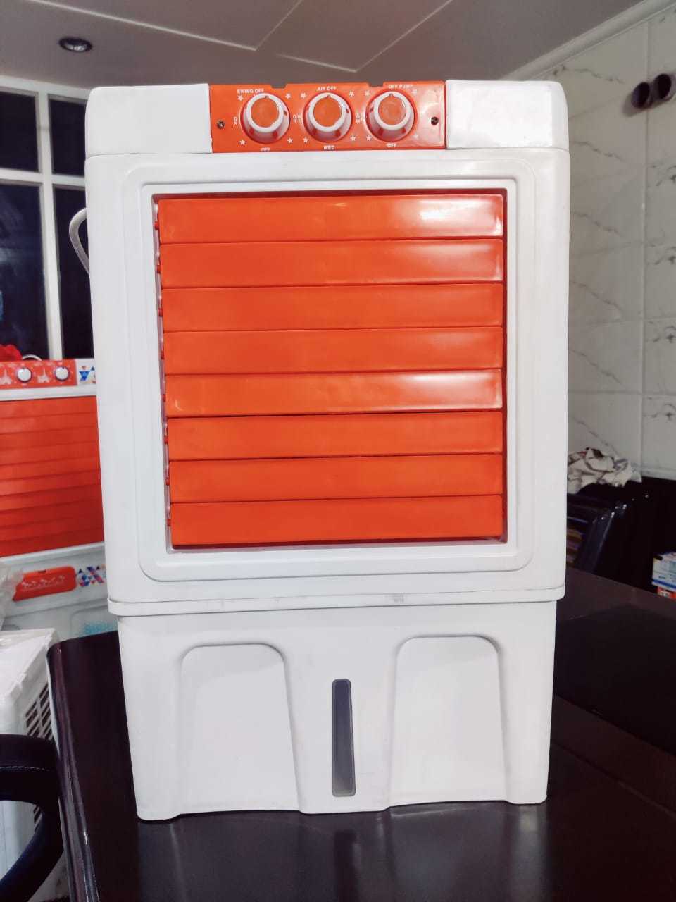 Use Sprint Junior Floor Standing Plastic Air Cooler With 18 Liter Water