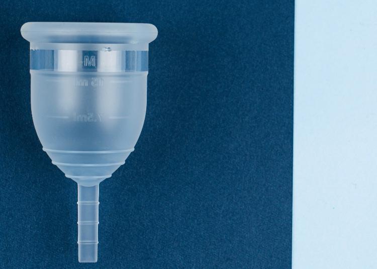 Reusable Medical Grade Menstrual Cup - Soft Lsr, Medium Size | Internal & Multiple Use, 5-year Shelf Life, Easy Clean, Eco-friendly