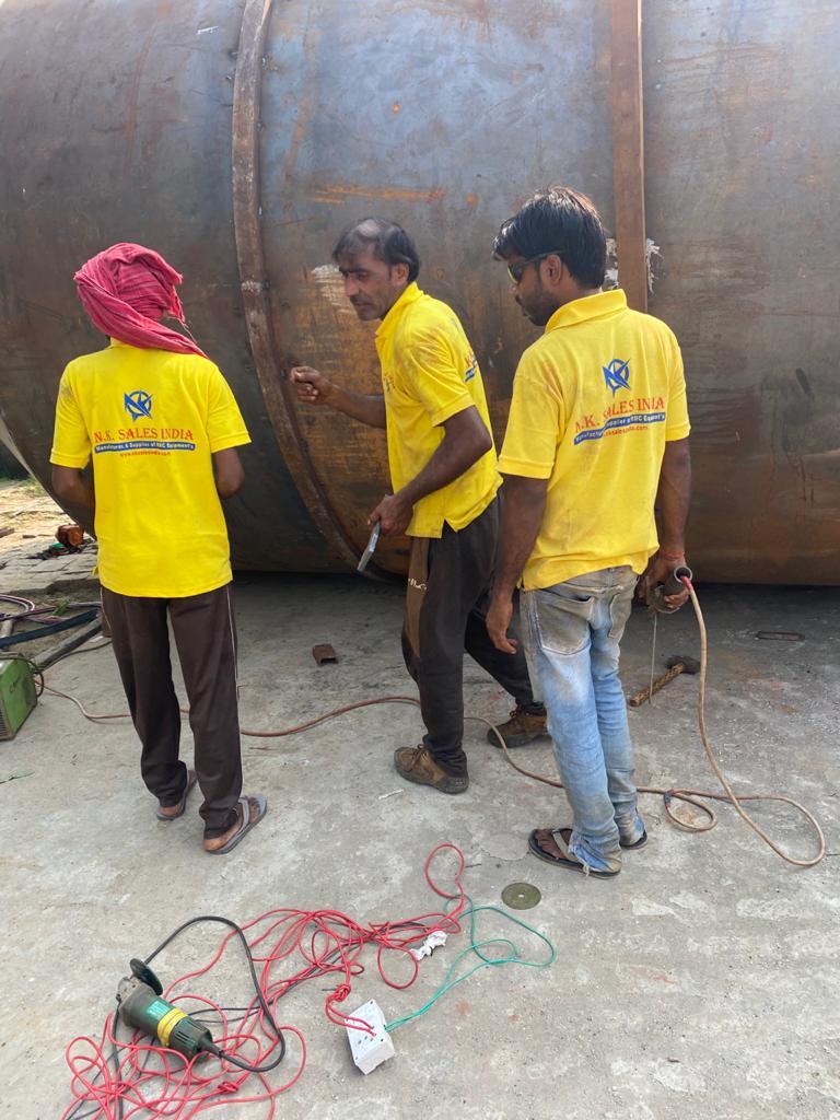 Cement Storage Silo - 100 Ton Capacity, Multicolor Finish, Dimensions: 3200x3200x13000mm, Weight: 6000kg, 1 Year Warranty