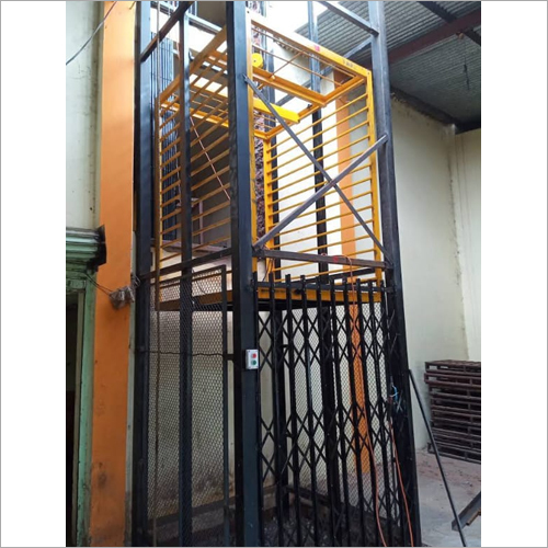 माल लिफ्ट