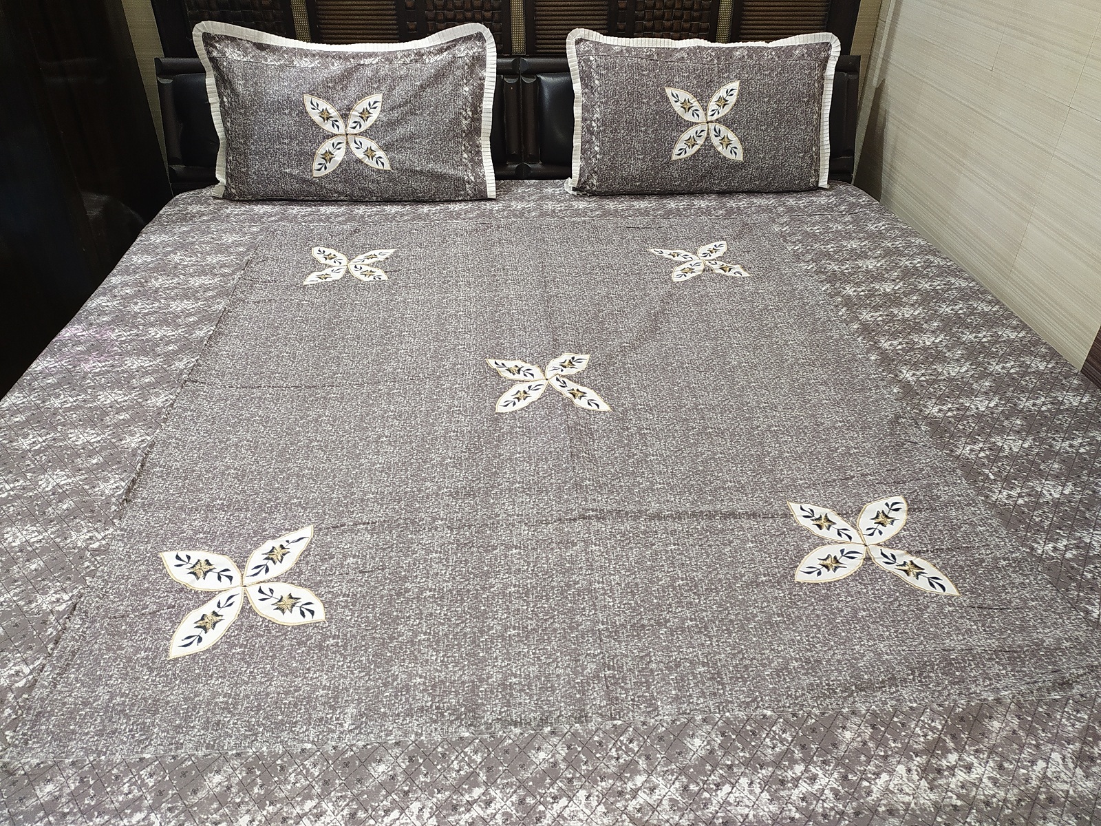 Grey Abc Pure Cotton Embroidery Double Bedsheet With 2 Pillow Covers (90x100 Inches)