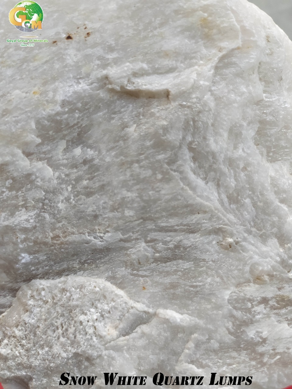 Quartz White Stone - Sio2 99.0% Min, Feo3 0.02% Max, Color White, Size Lumps, Whiteness 95% | Suitable For Grinding & Grain Manufacturing