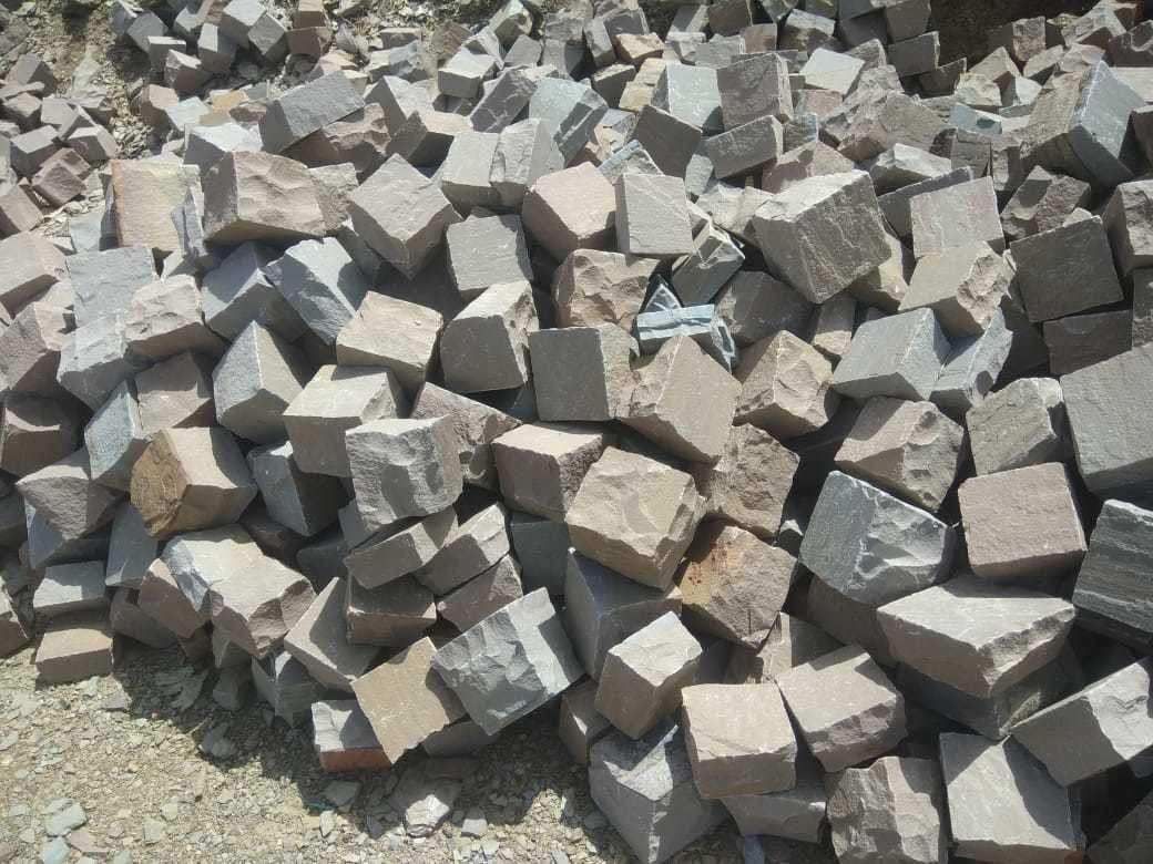 Sandstone Cobbles - Durable Multi-color Brick Shape | Ideal For Driveways, Paths, Gardens, And Patios