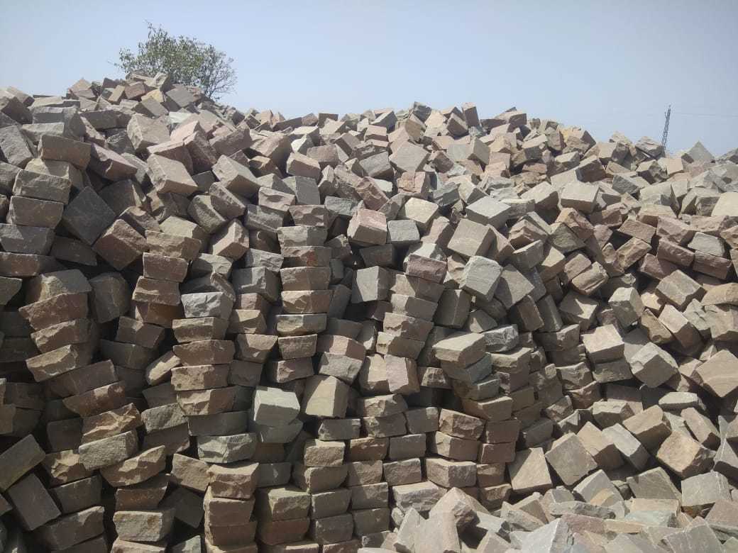 Sandstone Cobbles - Durable Multi-color Brick Shape | Ideal For Driveways, Paths, Gardens, And Patios