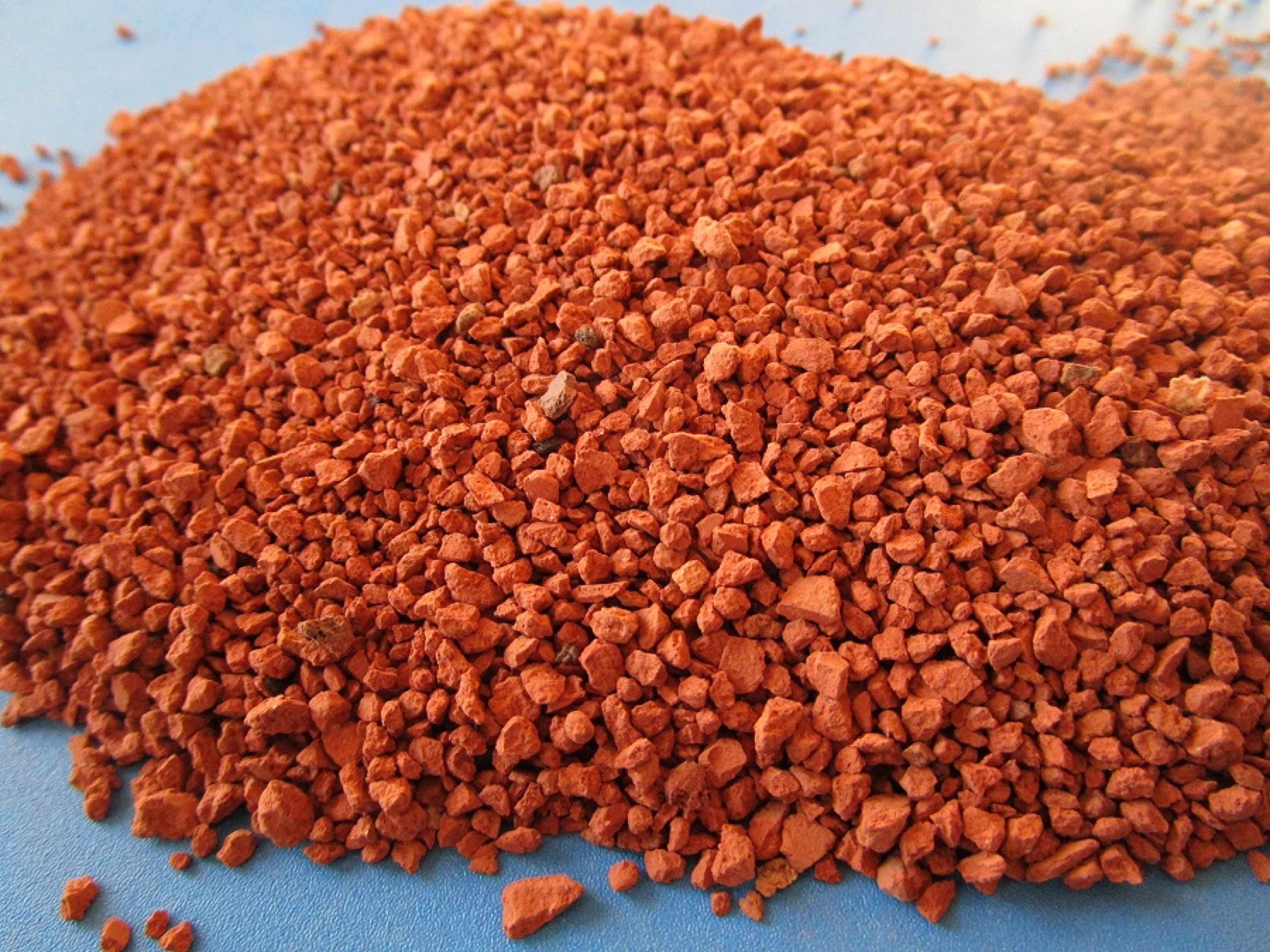 Bed Material Solid Density: 950-1050 Kg/m3 Kilogram Per Cubic Meter (Kg/m3)