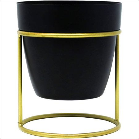 AE-517 Stand Planter