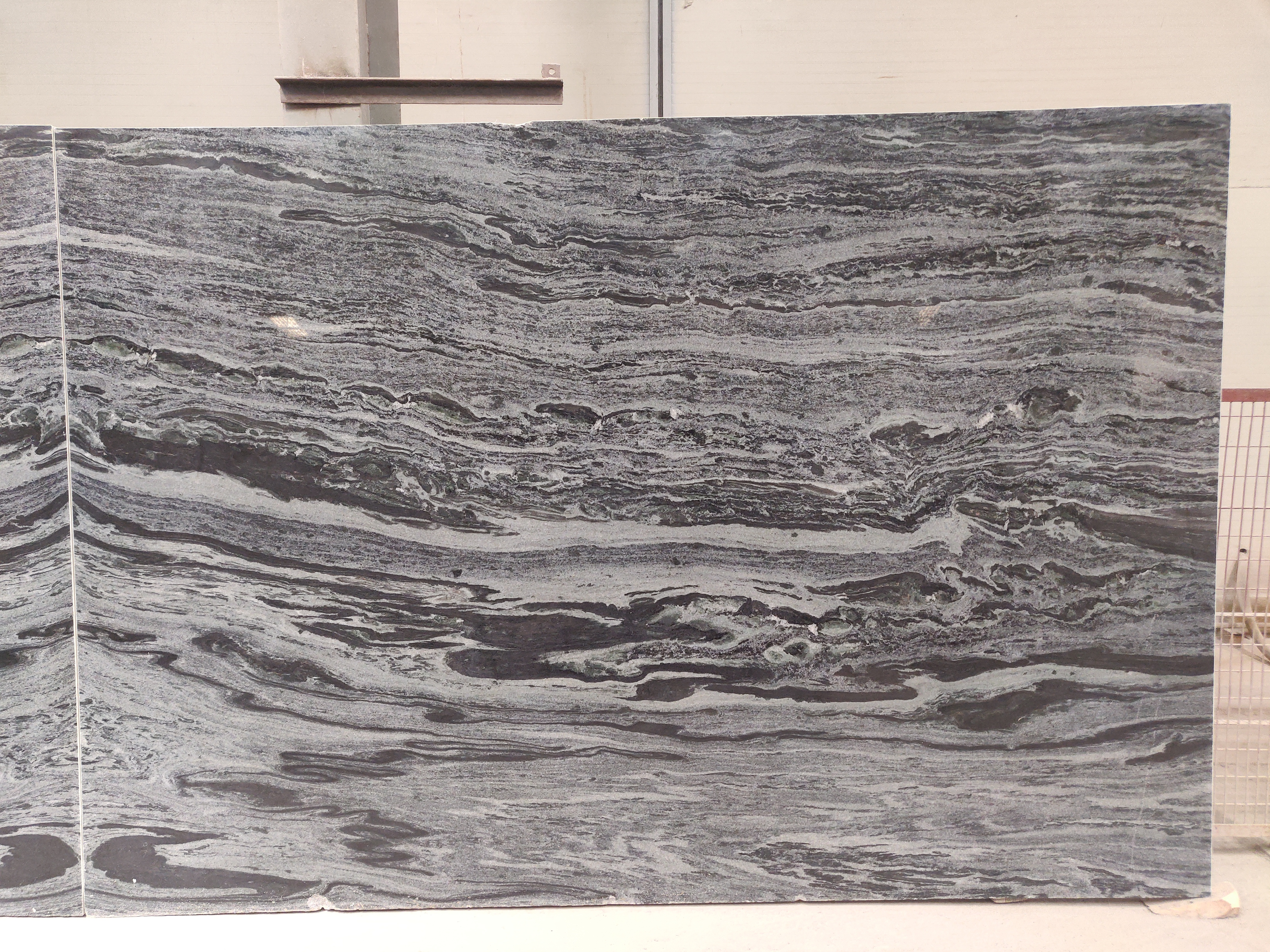 Silver Grey Marble Slabs - Size: Standard