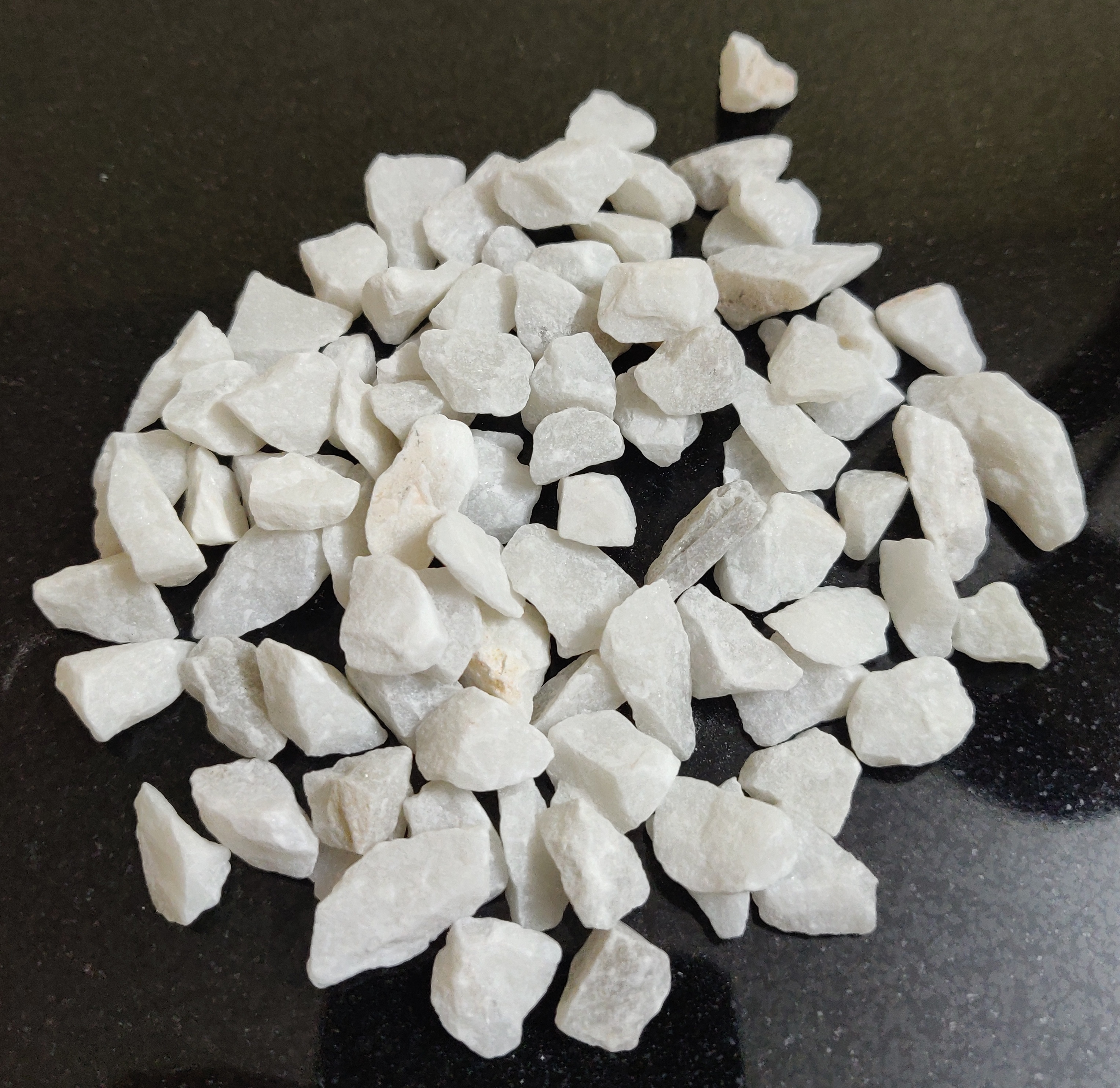 Marble Chips - Color: White