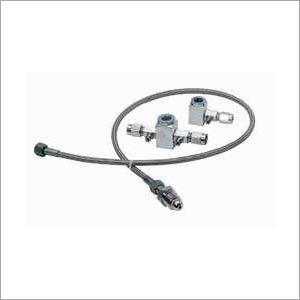 पिगटेल पाइप के साथ मैनिफोल्ड