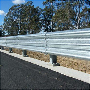Eco-friendly Thrie Beam Metal Crash Barrier