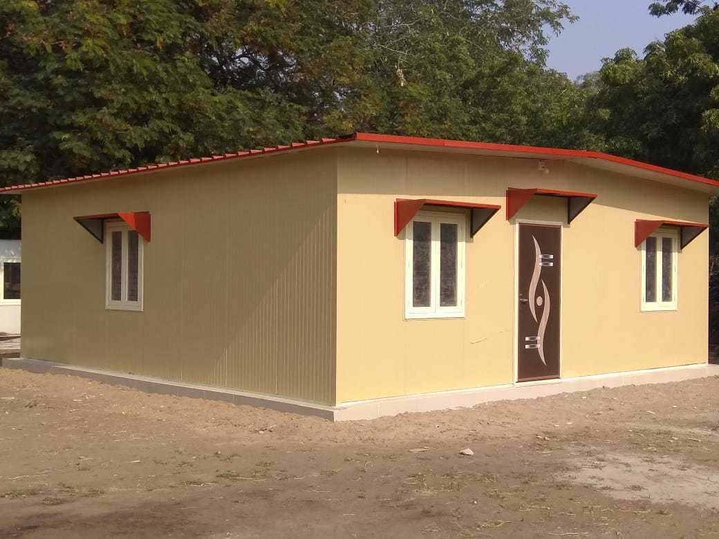 White Prefabricated Healthcare Centre