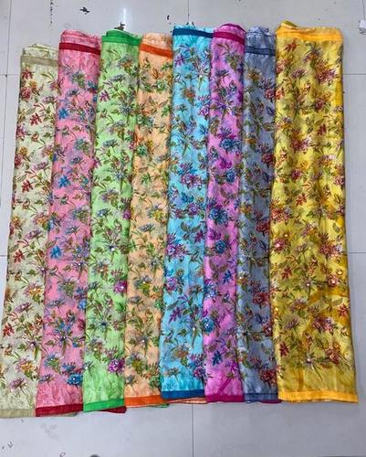 6 रंग या 8 रंग की प्रिंटेड फैंसी साड़ी