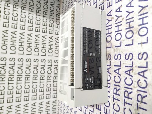 मित्सुबिशी पीएलसी आउटपुट मॉड्यूल FX5U-64MR/DS