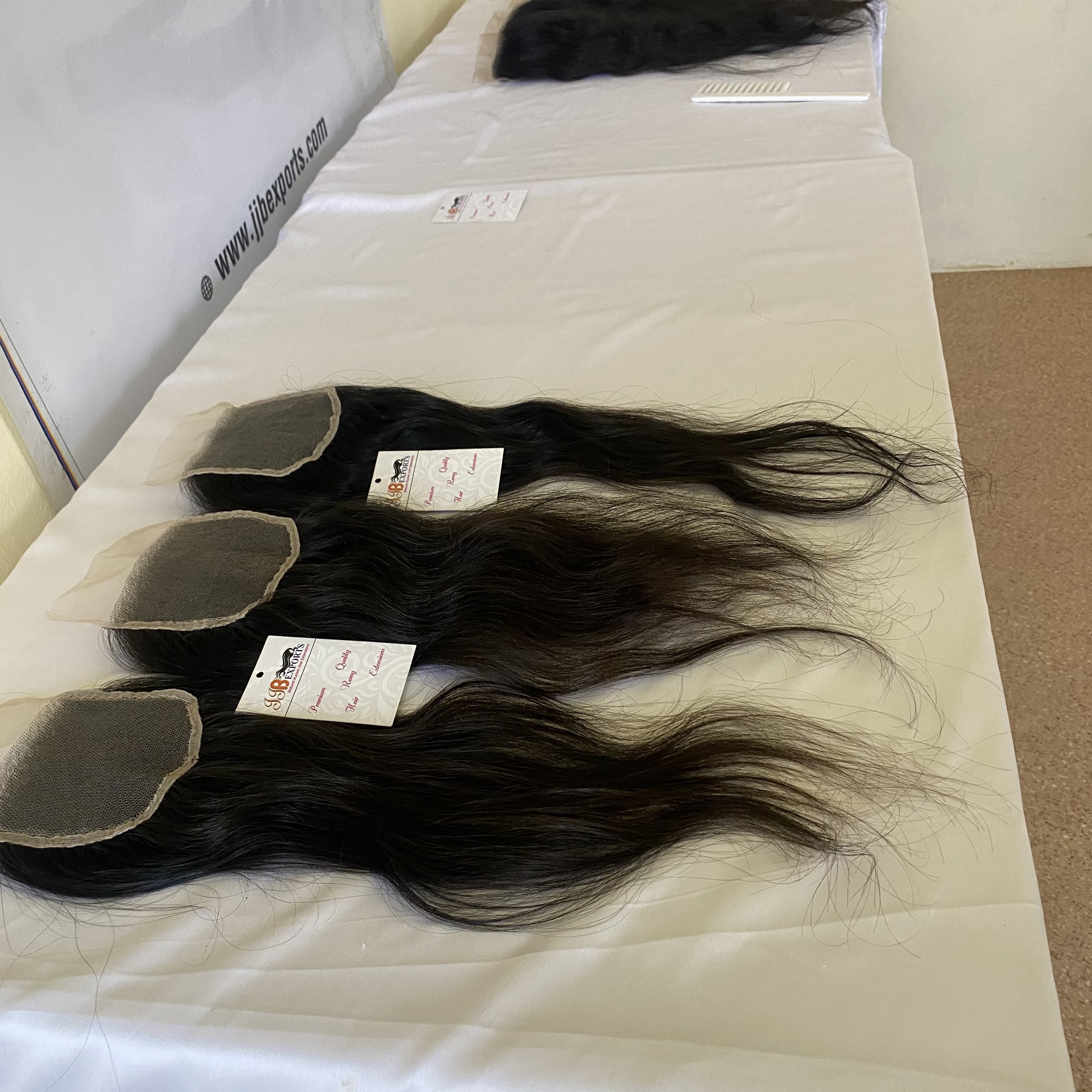 Cuticle Aligned Single Donor Lace Closure - 4x4 Natural Black Wavy Remy Human Hair | Soft Tangle-free Bouncy And Durable With Natural Luster And Shine