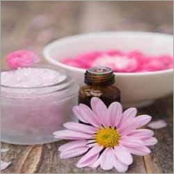 एंजेलिका रूट ऑइल