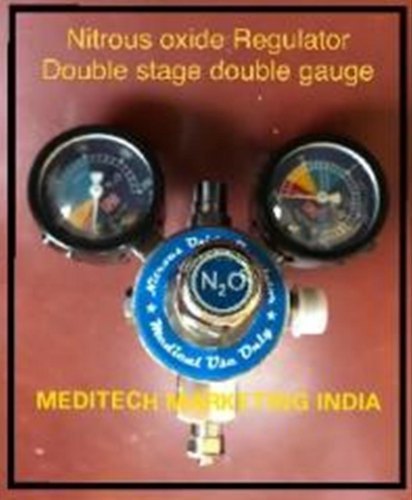 Nitrous Oxide Regulator Double Stage Double Gauge Application: Hospital