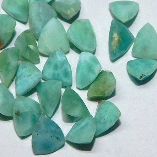 ट्रिलियन कट लारीमार फेसेटेड स्टोन