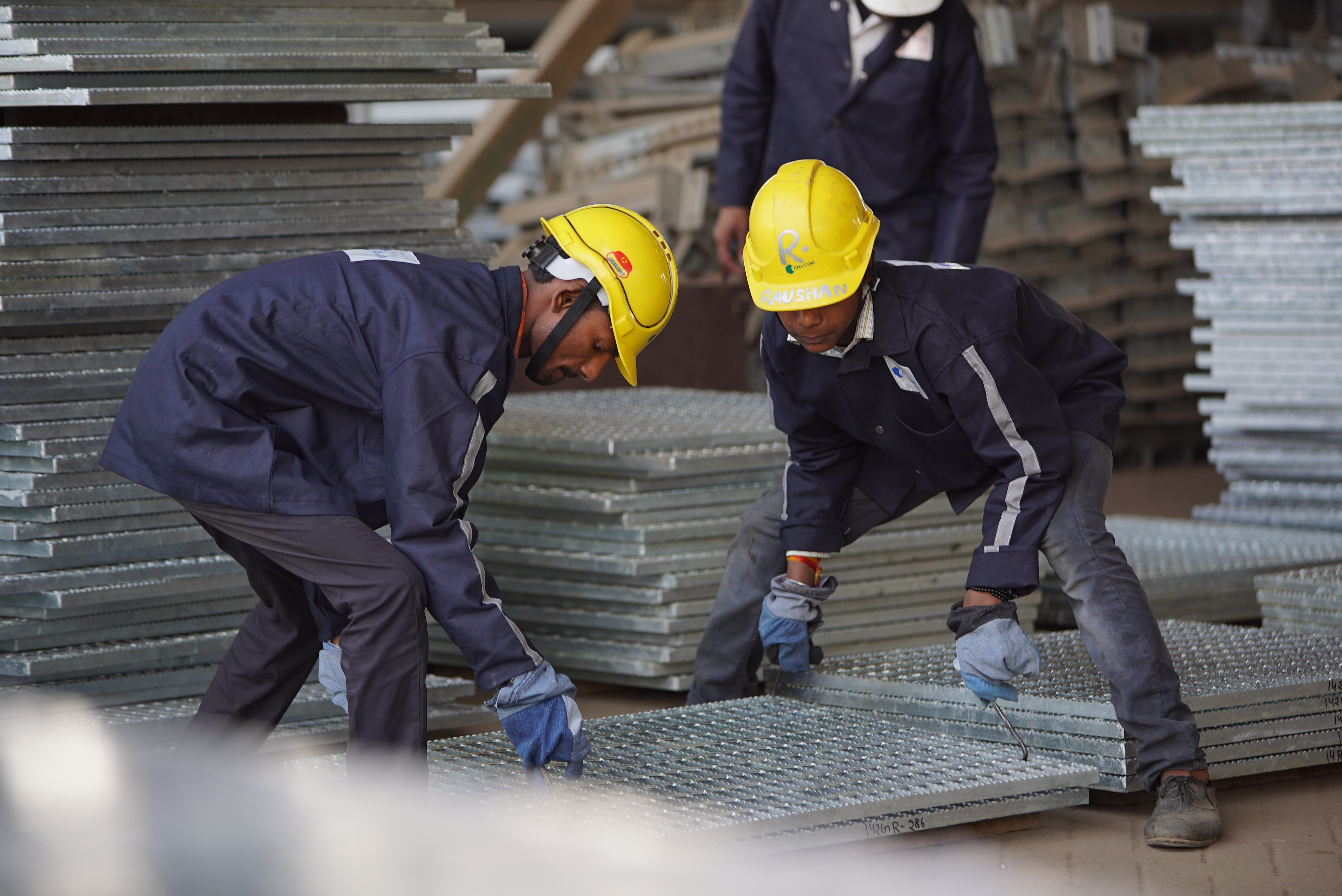 Step Thread Grating Application: Walk Ways