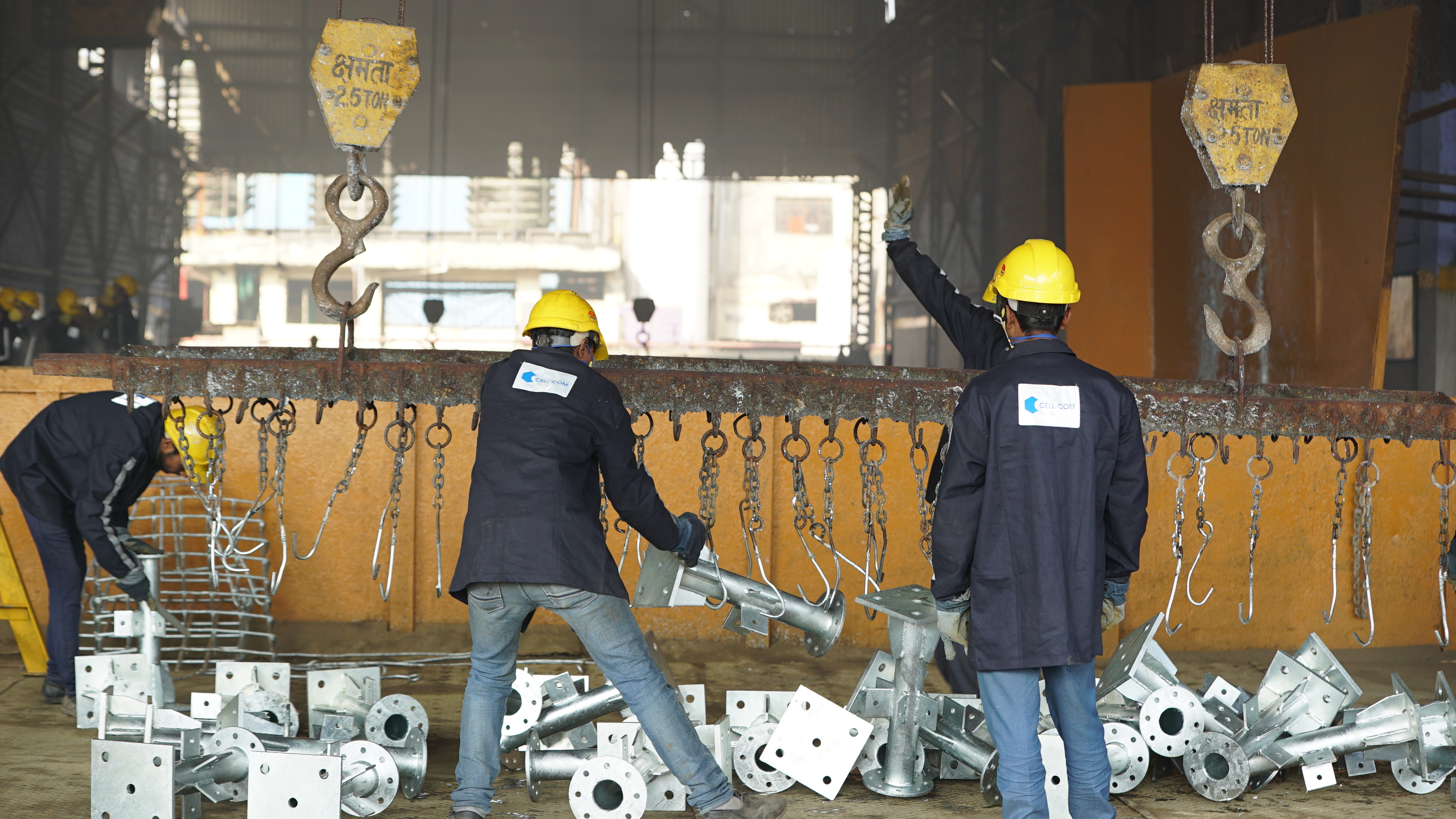 Building Steel Structures - Mild Steel, Customized Shapes , Fire Resistant And Earthquake Resistant Features