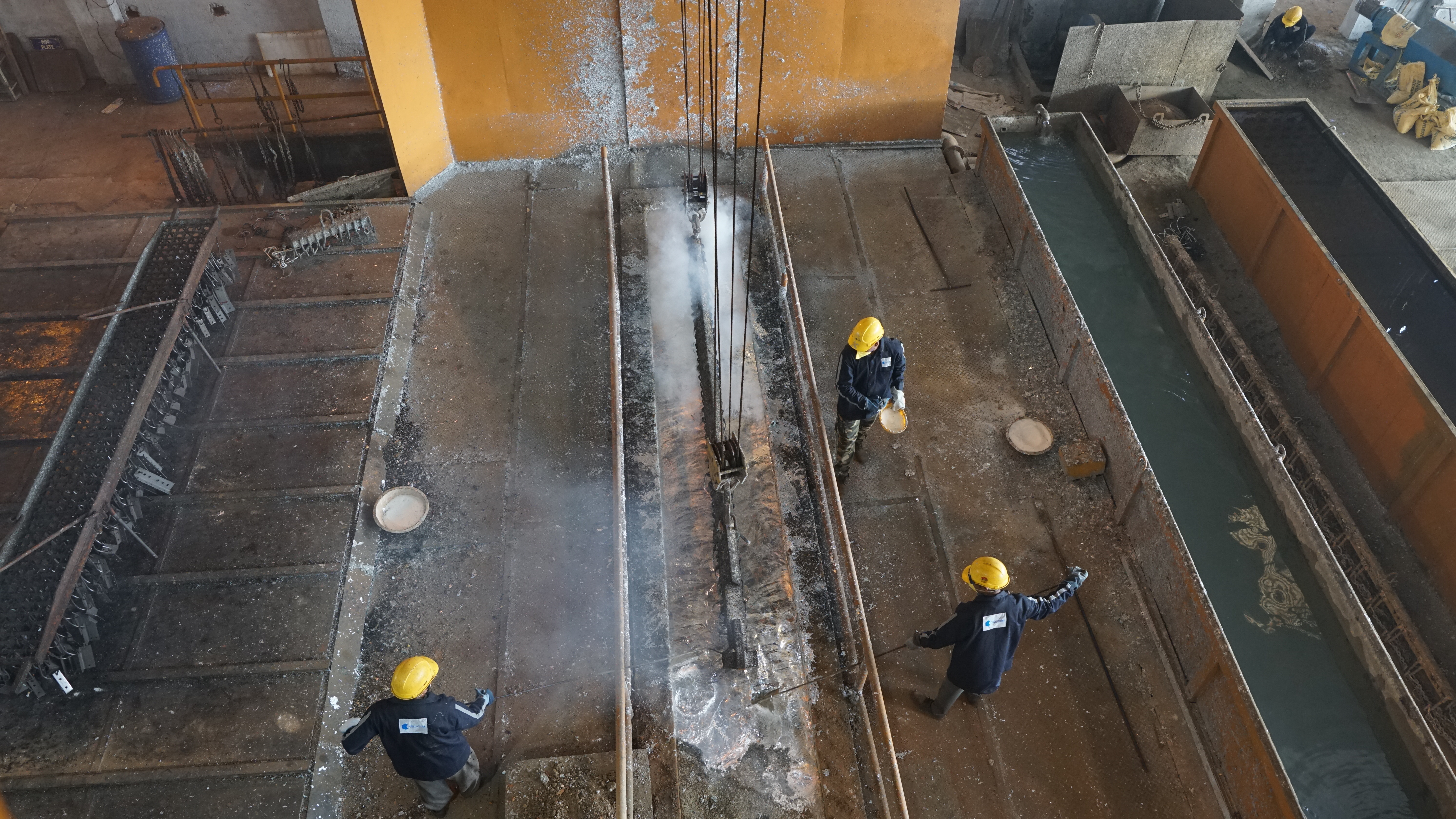Building Steel Structures - Mild Steel, Customized Shapes , Fire Resistant And Earthquake Resistant Features